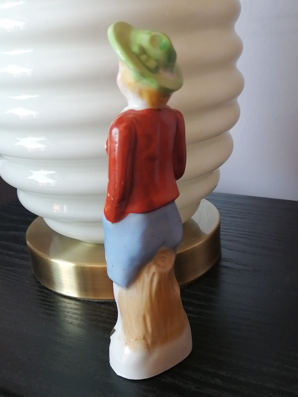 Vintage 1940s Porcelain Colonial Figurine Made in Occupied Japan - Picture 3 of 7